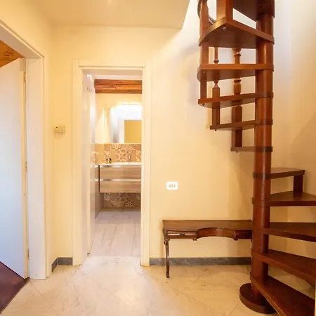 Cavour 83 Appartement *